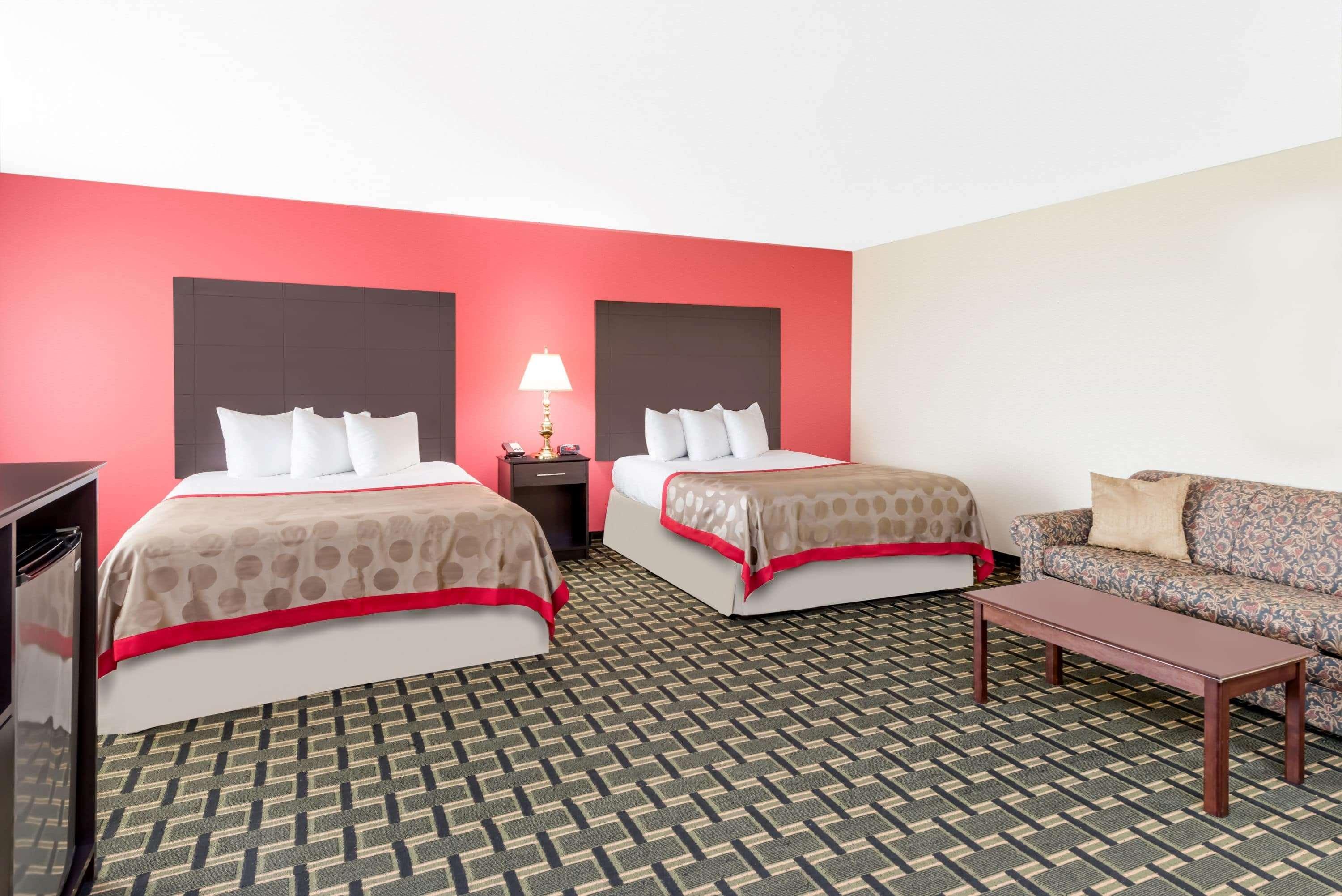 Ramada By Wyndham Vandalia Extérieur photo