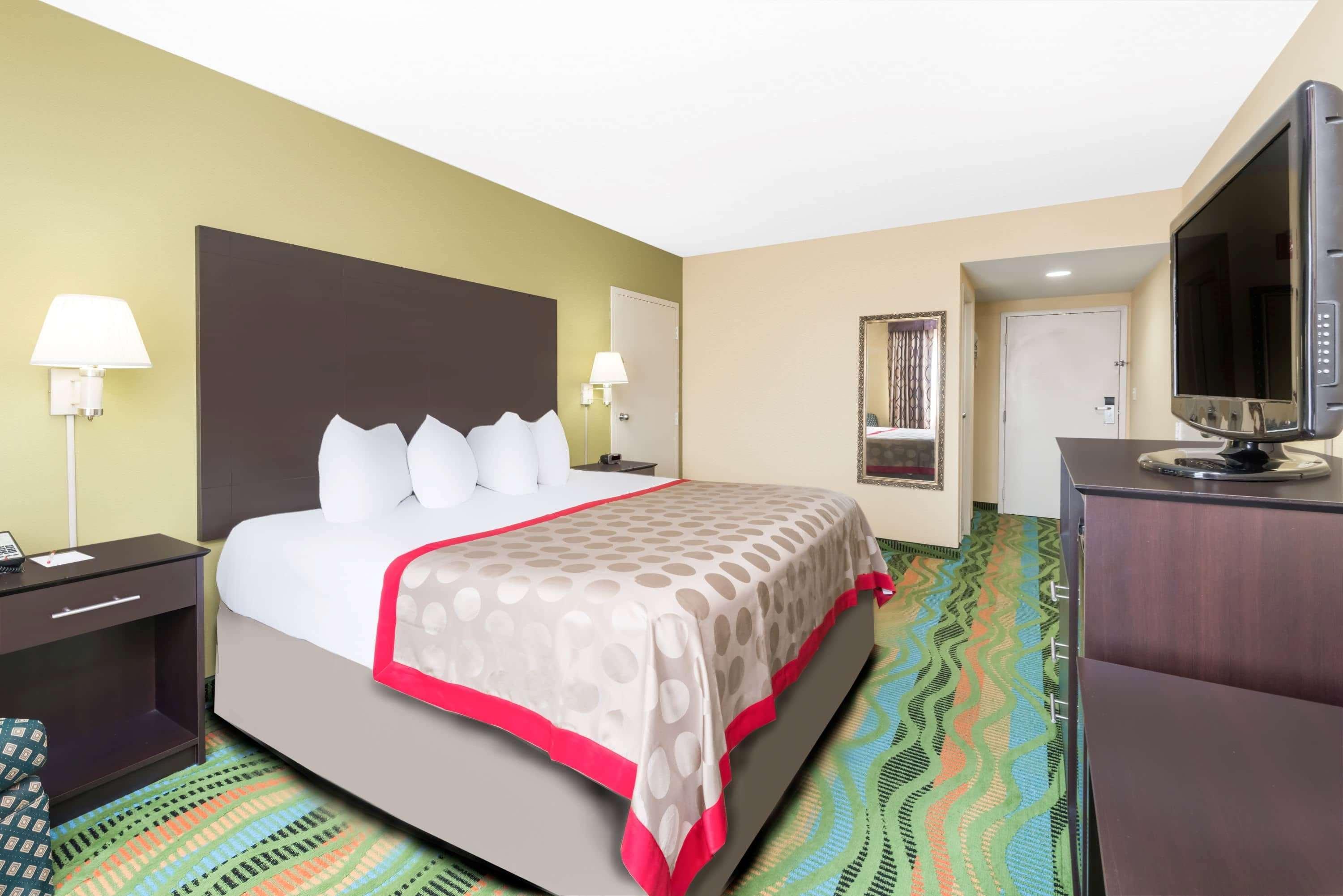 Ramada By Wyndham Vandalia Extérieur photo